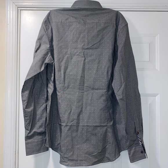 Robert Graham button down. - Picture 4 of 5